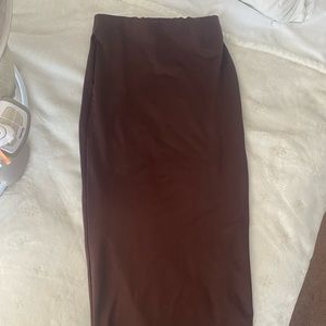 Tight brown Fashionnova midi skirt